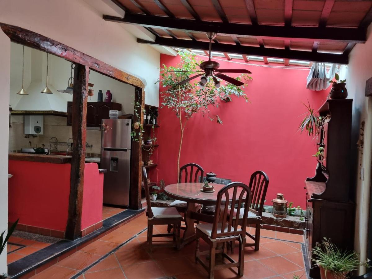 Hostal Las Rosas Salta Exterior photo