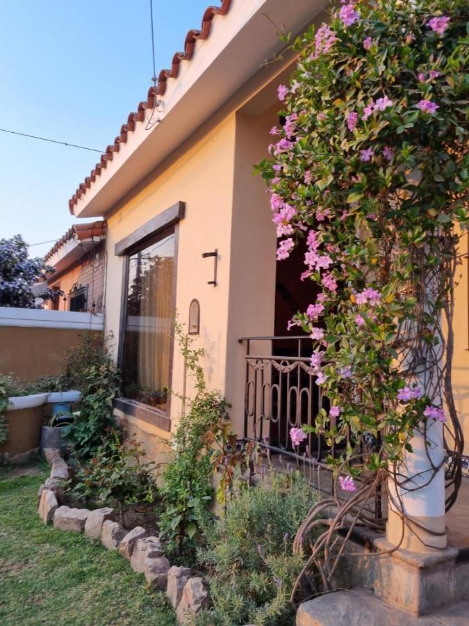 Hostal Las Rosas Salta Exterior photo
