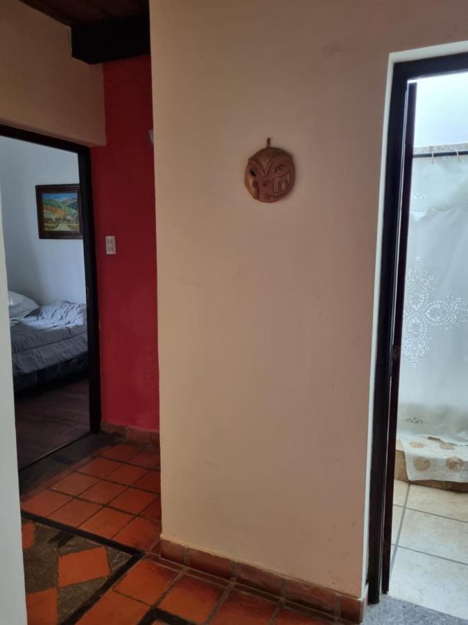 Hostal Las Rosas Salta Exterior photo